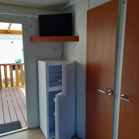 Mobil 3 Etoiles Les Ollivaud Kemp